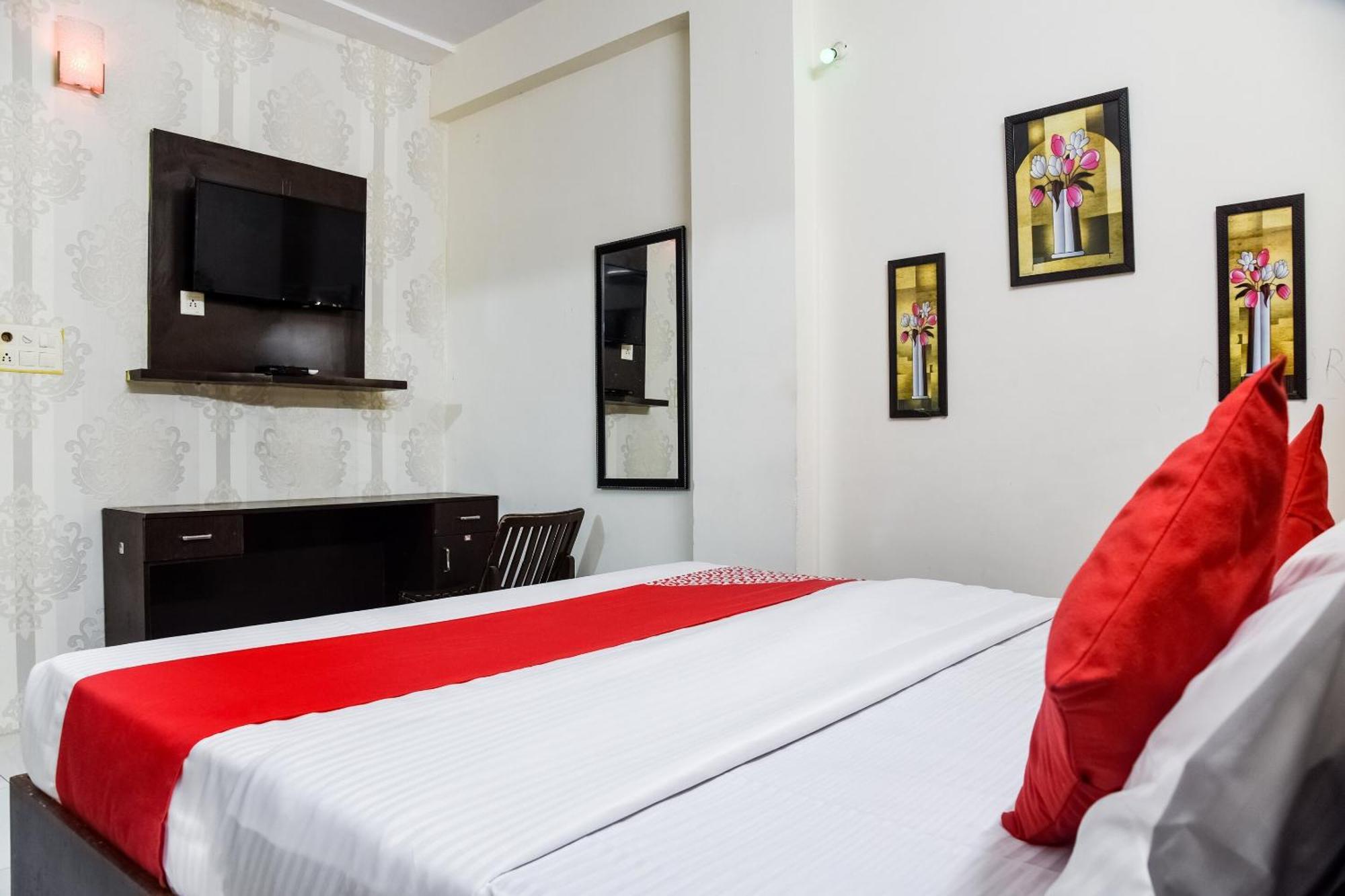 Hotel O Radhika Palace 博帕尔 外观 照片