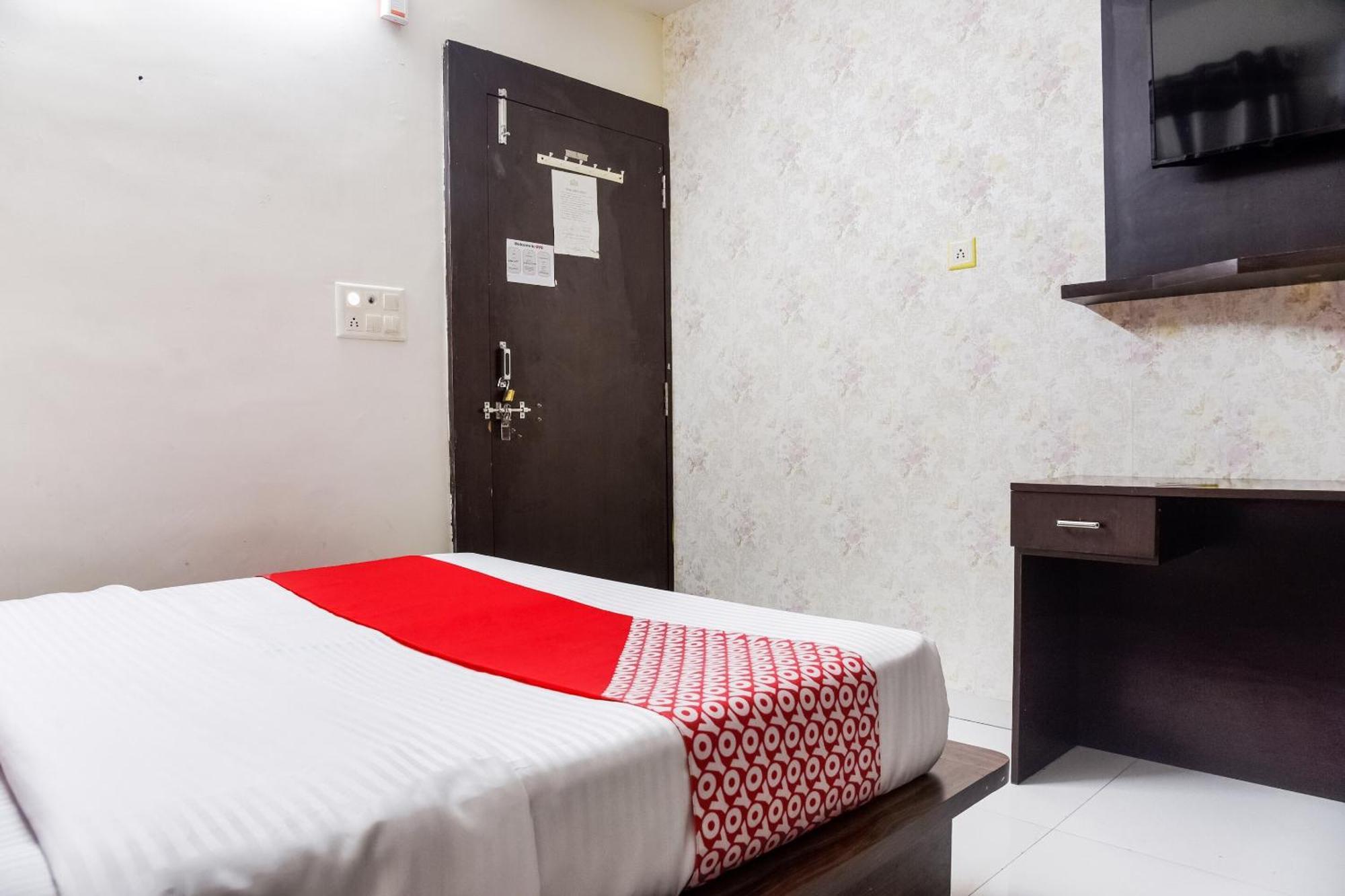 Hotel O Radhika Palace 博帕尔 外观 照片